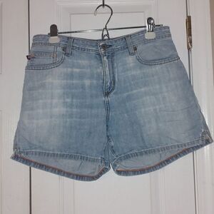 Ralph Lauren  Polo Jeans light washed distressed denim jean shorts  Sz 6